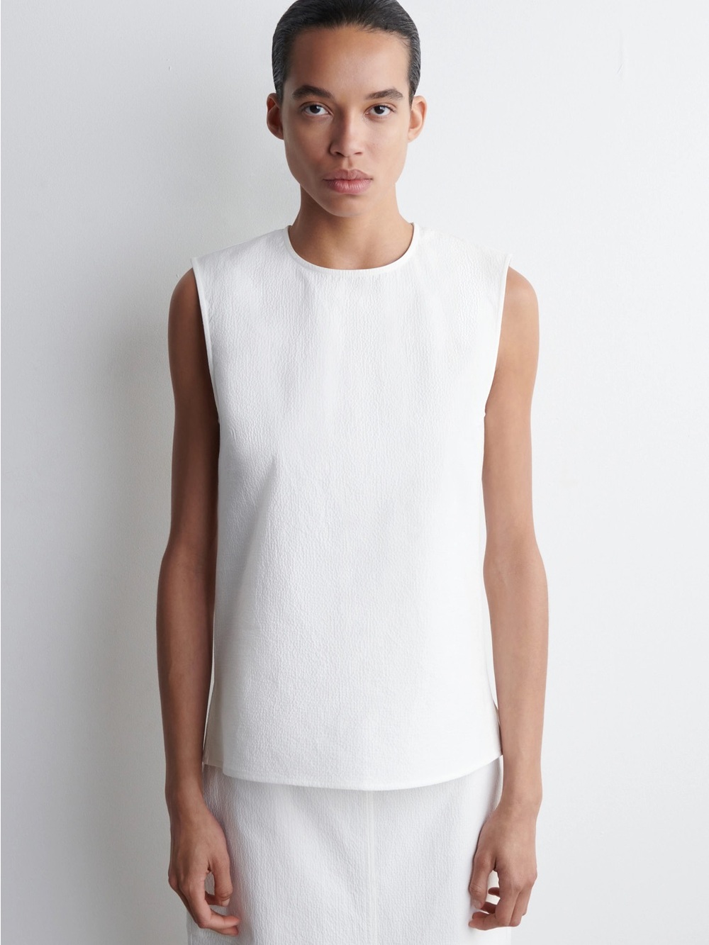 COS SLEEVELESS COTTON SEERSUCKER TOP